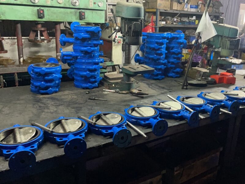 Replaceable cartridge seat wafer butterfly valve - Image 13