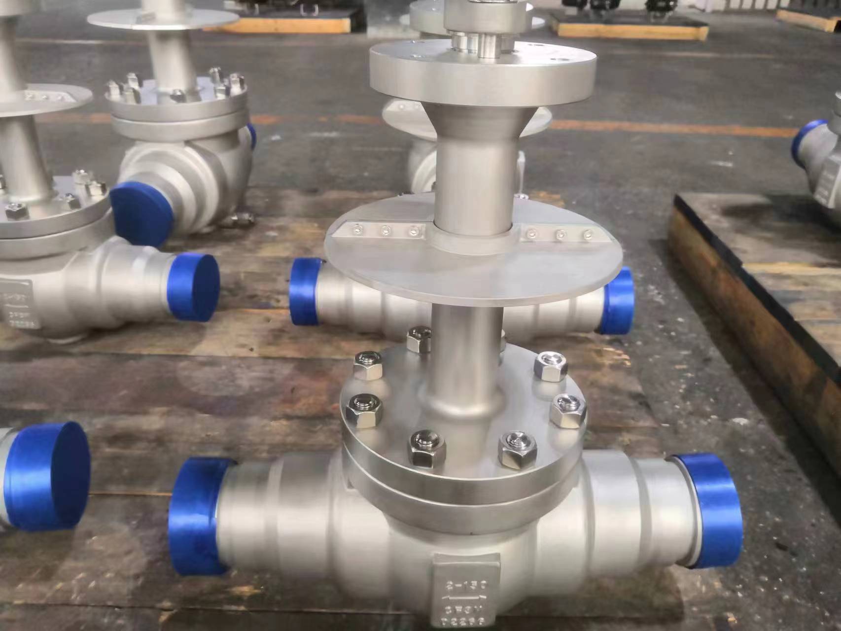 CNG LNG LPG BS 6364 TOP ENTRY CRYOGENIC BALL VALVE CAST - SAVVY VALVES ...